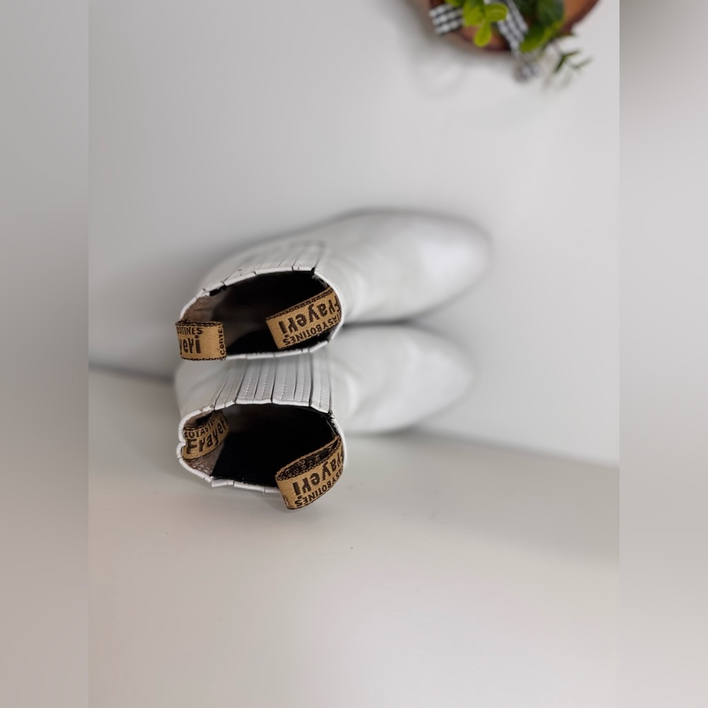 Harveys White Leather Boots - Picture 4 of 10